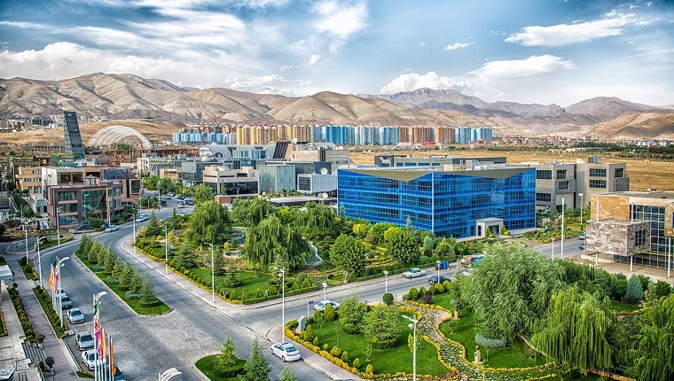 طراحی تاسیسات برق و مکانیک پروژه 180هزار متری